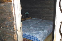 Спальня с двухспальной кроватью